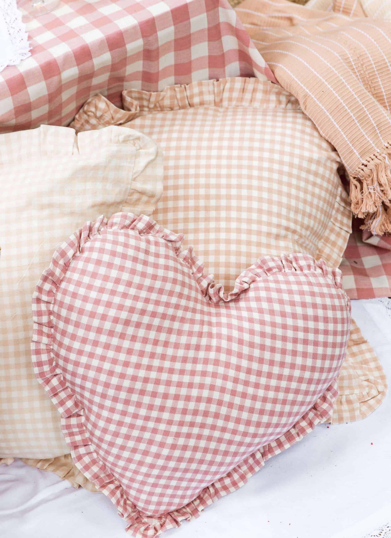 MINI GINGHAM - Rosa Heart Pillow