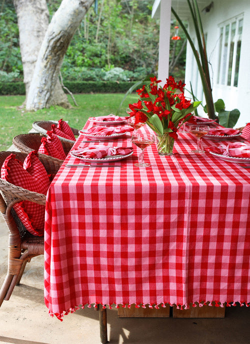 GINGHAM - Valentine Tablecloth