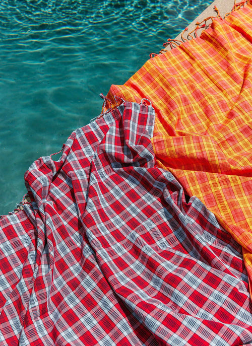 NANTUCKET PLAID -  Red Beach Towel