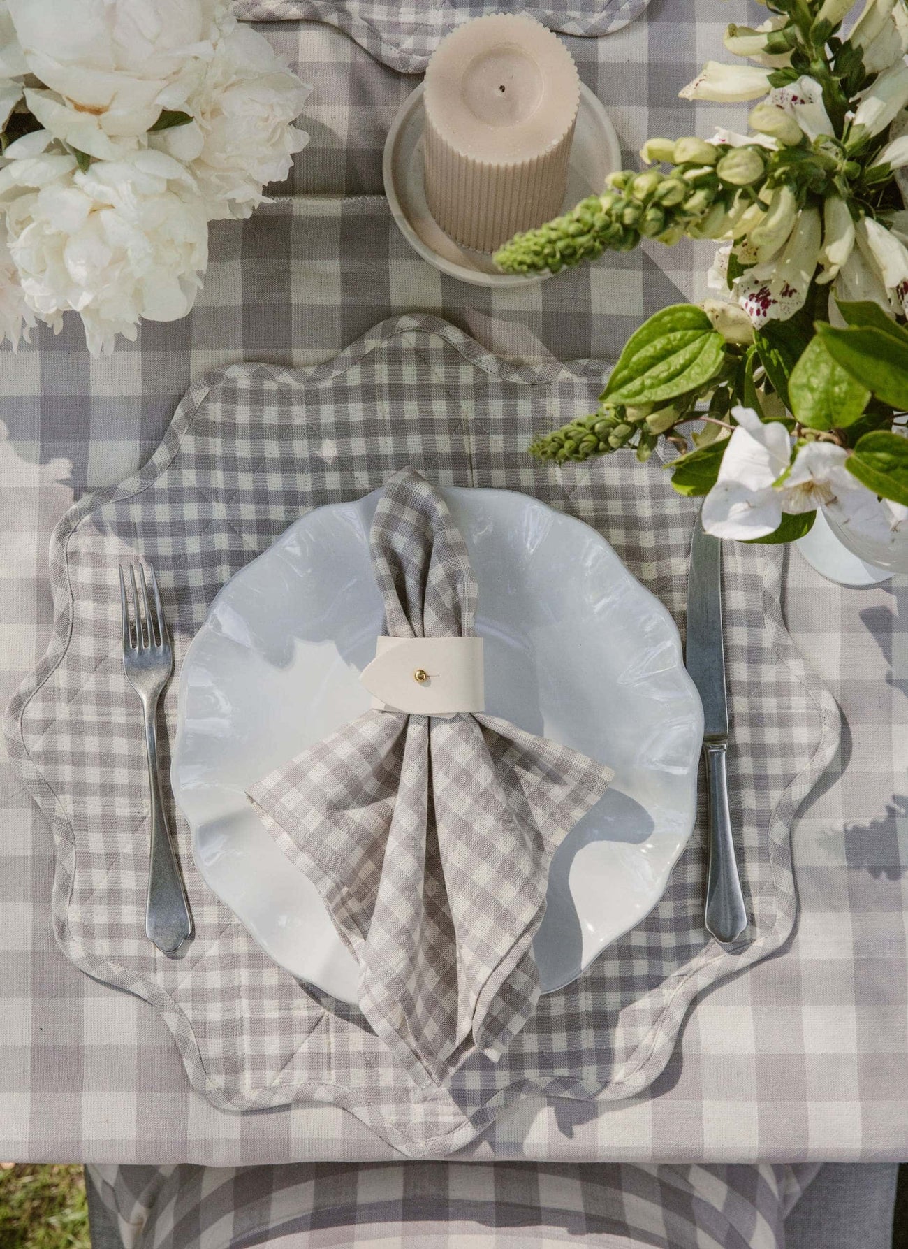 MINI GINGHAM -  Dove Quilted Scallop Edge Placemat